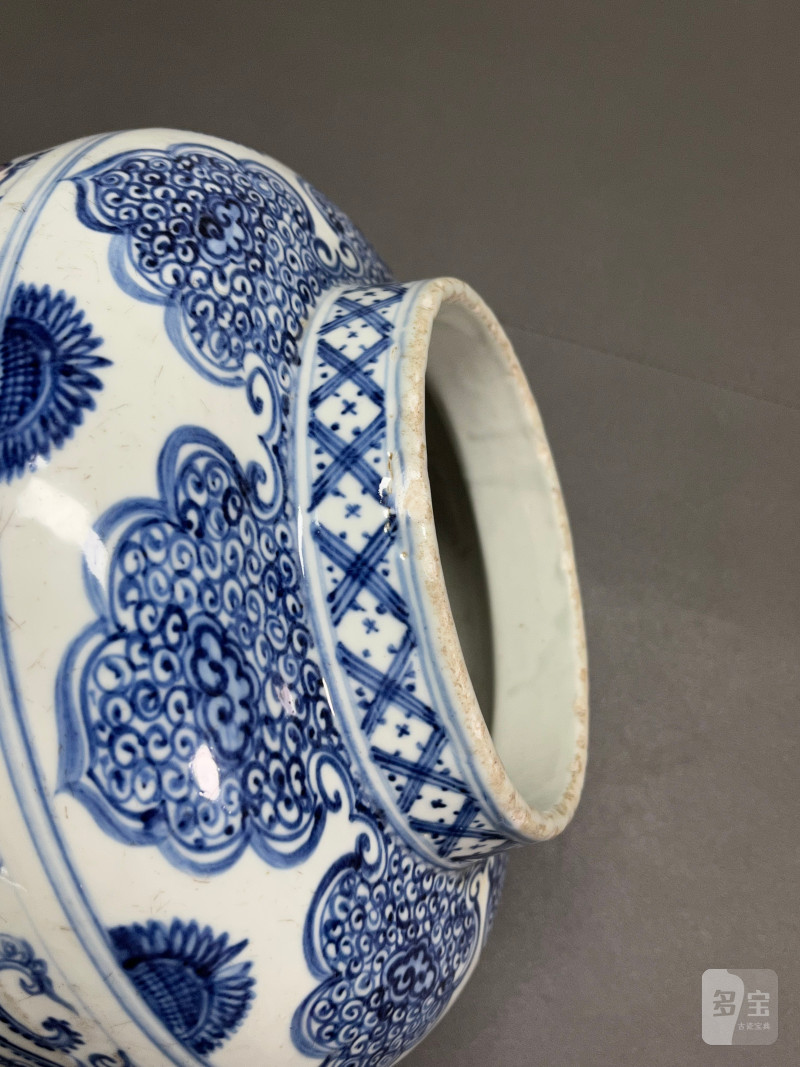 明中期  青花凤穿花纹罐 - 图10